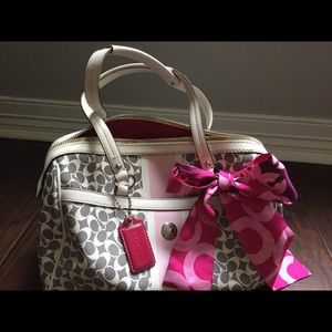 Authentic Coach Monogrammed  Chelsea purse